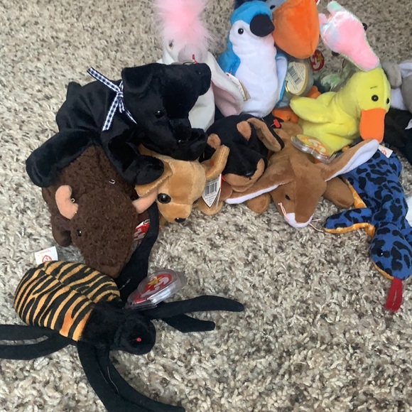 22 TY Beanie Babies Stuffed Animals/ Toys - Picture 4 of 16